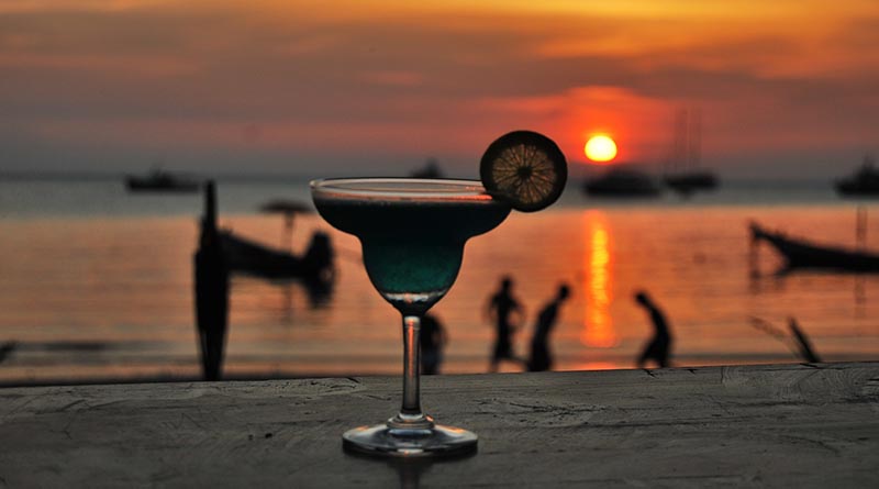 It's the time of year when the rest of us come face to face with young, partying travelers. So how can you handle spring breakers in the easiest way?