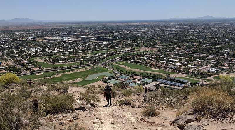 Maybe you laughed when I said Santa Fe was hot last week. That's not hot! Betcha you wouldn't go somewhere like Scottsdale in August.Oh, but I would.